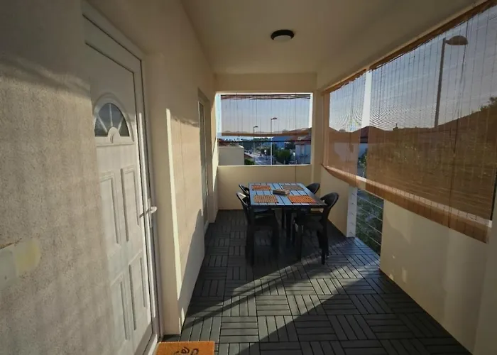 Lapaulinas Ii * Zadar